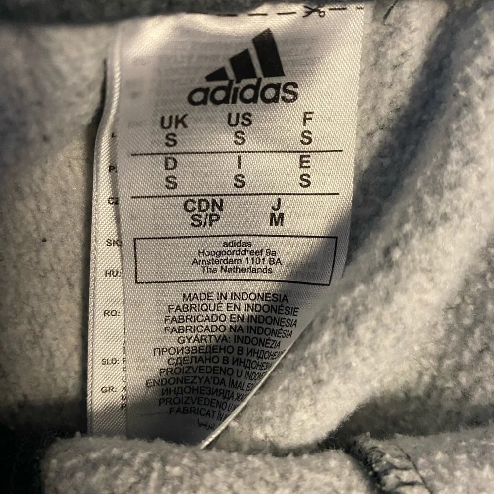 🍍ADIDAS SWEAT PANTS🍍POCKETS🍍SIZE SMALL🍍O-1